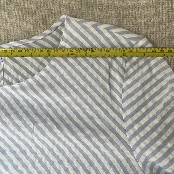 Zara Striped Blue and White Tie Front 3/4 Sleeve Blouse 💯 Cotton Size M - Picture 10 of 12